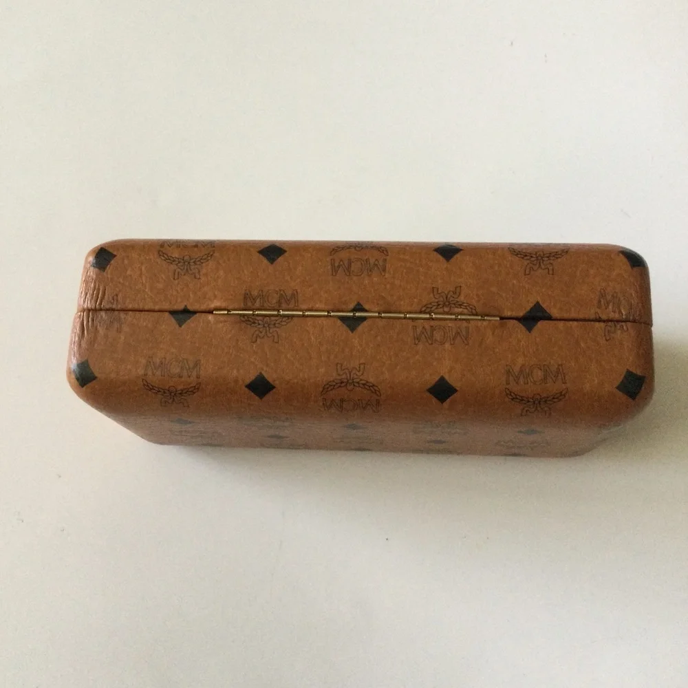 MCM LOGO SUNGLASSES CASE WITH CLEANING CLOTH